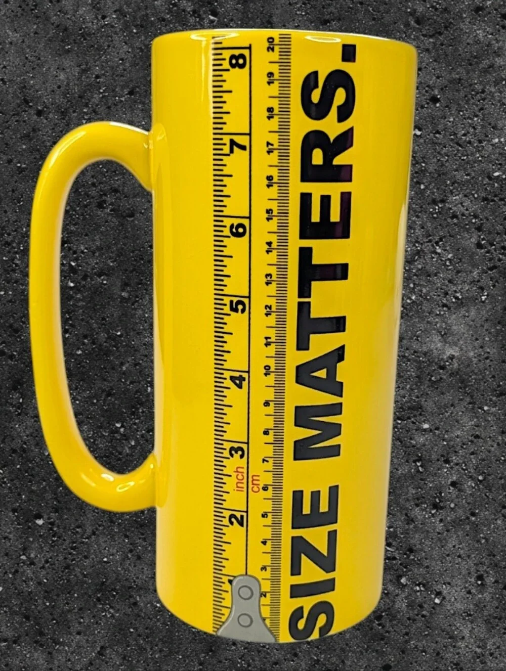 Bigmouth Size Matters Jumbo Mug Ceramic XL Coffee Tea Cup Yellow Ruler 30 oz 8